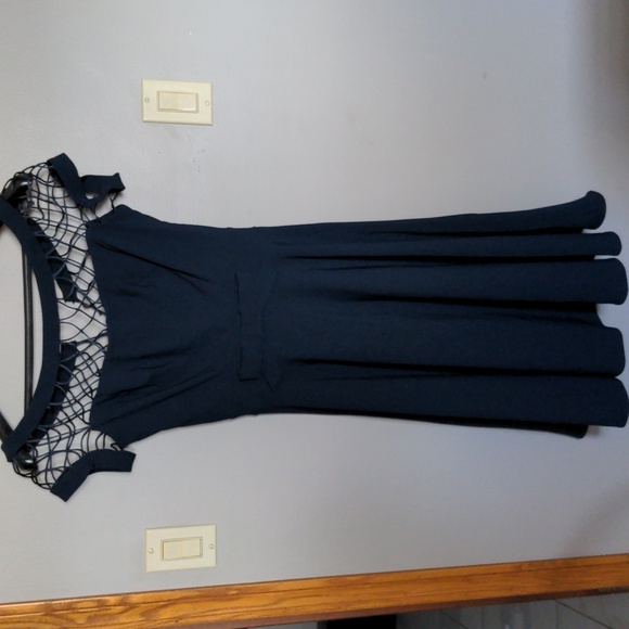 Mod Cloth Alika Party Dress - Picture 2 of 9